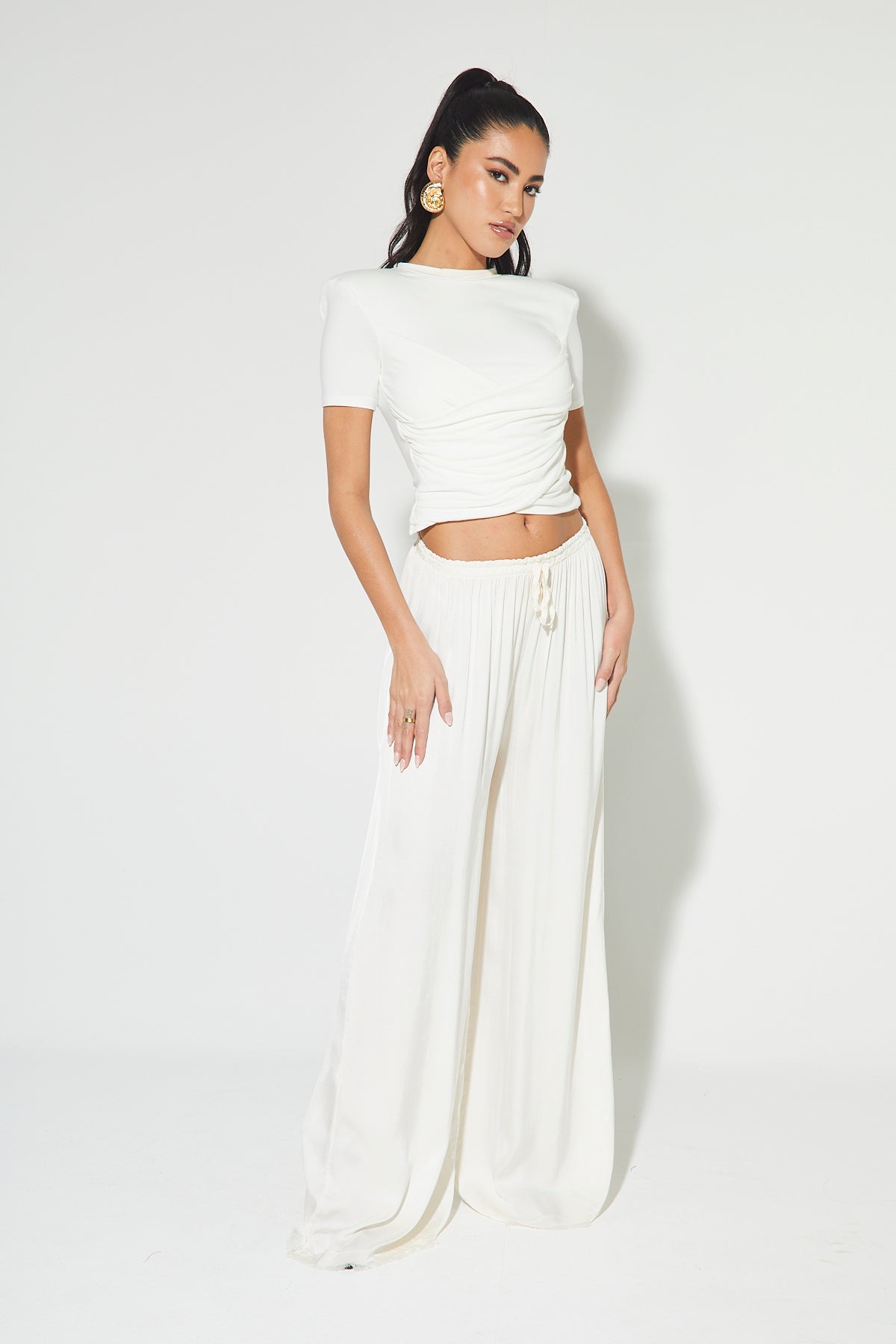 TALIA Off White Cropped Shoulder Pad T-Shirt