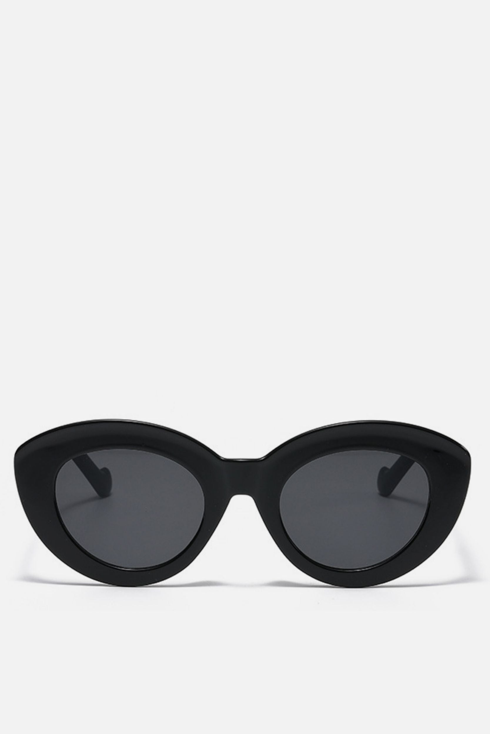 RAVELLO Round Black Sunglasses