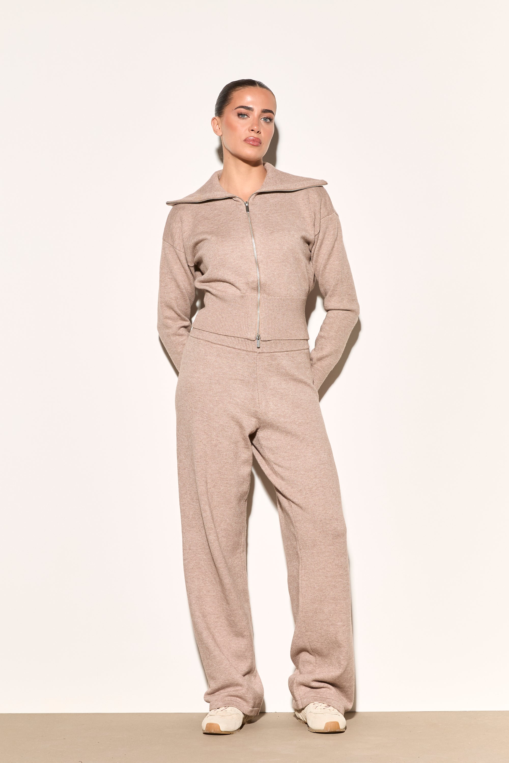 ESME Taupe Knit Trousers – Noughts & Kisses