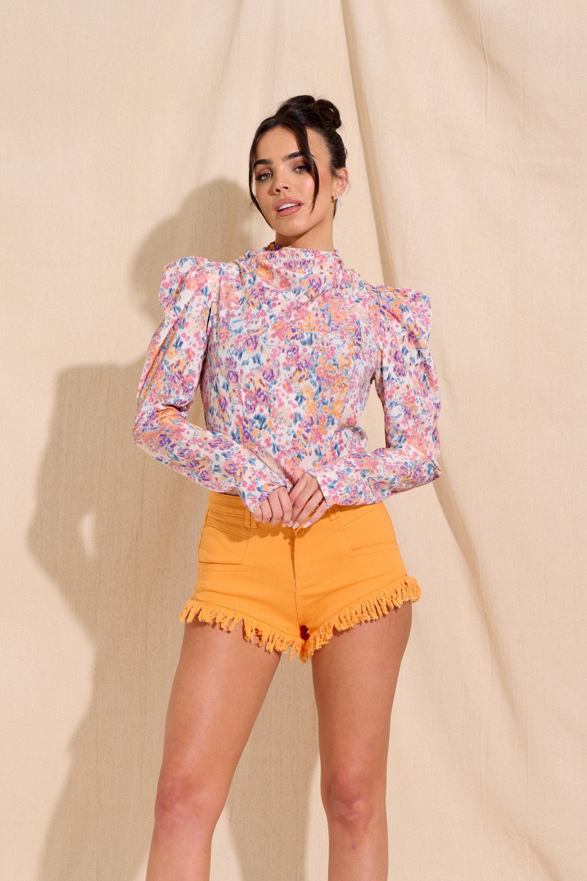 Frayed Orange Shorts / ORANGE