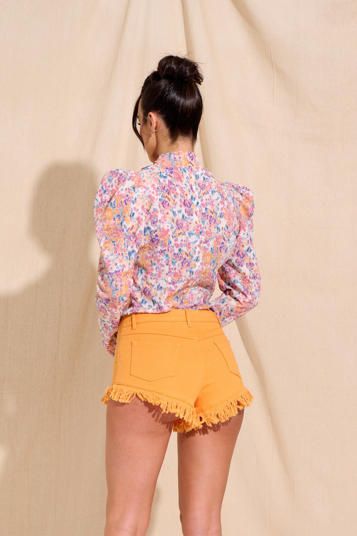 Frayed Orange Shorts / ORANGE