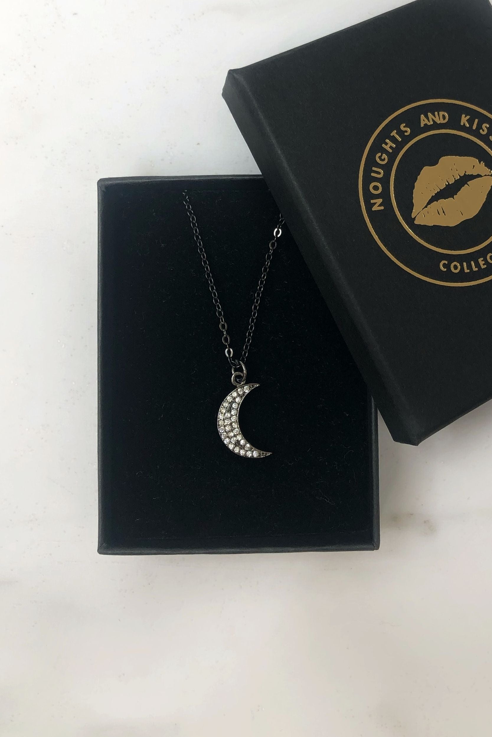 Mini Moon Black Necklace