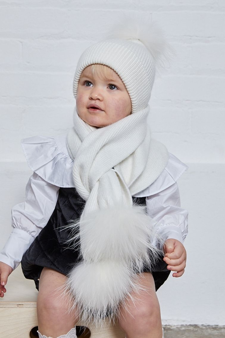 KIDS White / White SINGLE Bobble Hat & Scarf Set